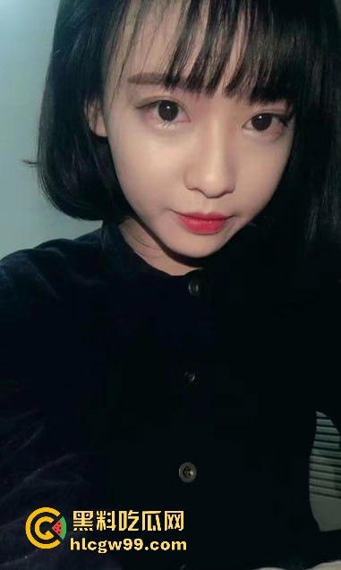 抖音热榜写字女神【十里桃花】定制视频曝光，隐退前的最后绝唱，清纯甜美娇羞大乳，很有撸点！-3